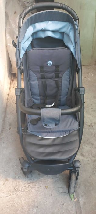 Дитяча прогулянкова коляска