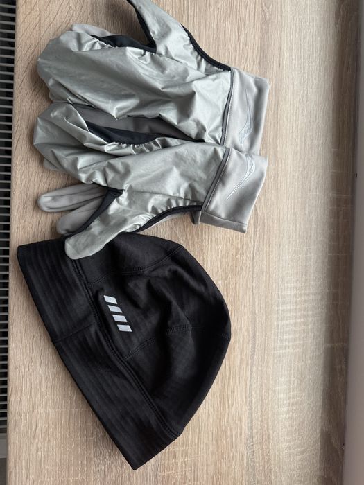 Бігові рукавиці та шапочка saucony