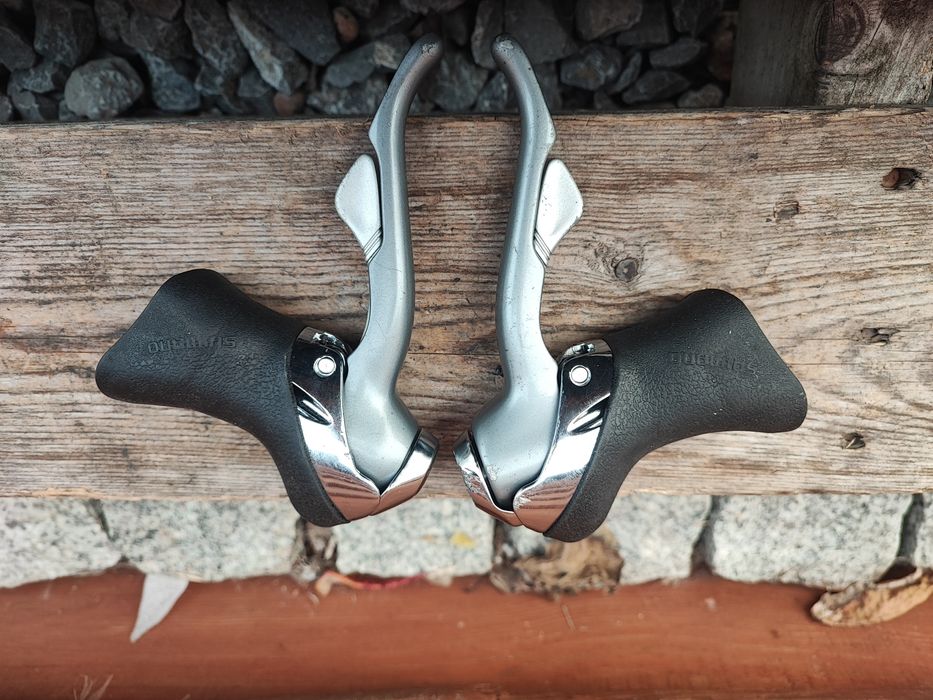 Klamkomanetki rowerowe szosowe Shimano 600/Ultegra ST-6400 2x8 Retro