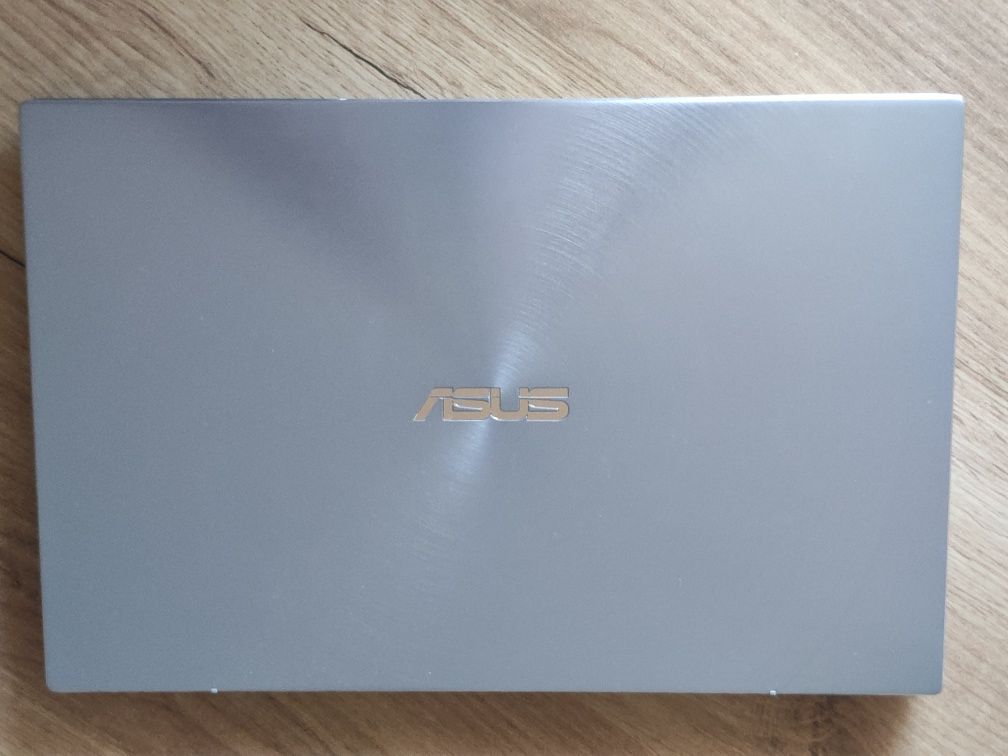 Asus Zenbook ux431f,core i5(10 gen) 8/256g