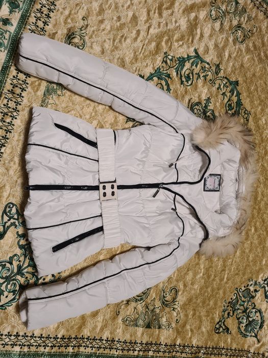 Куртка біла, Saintwish