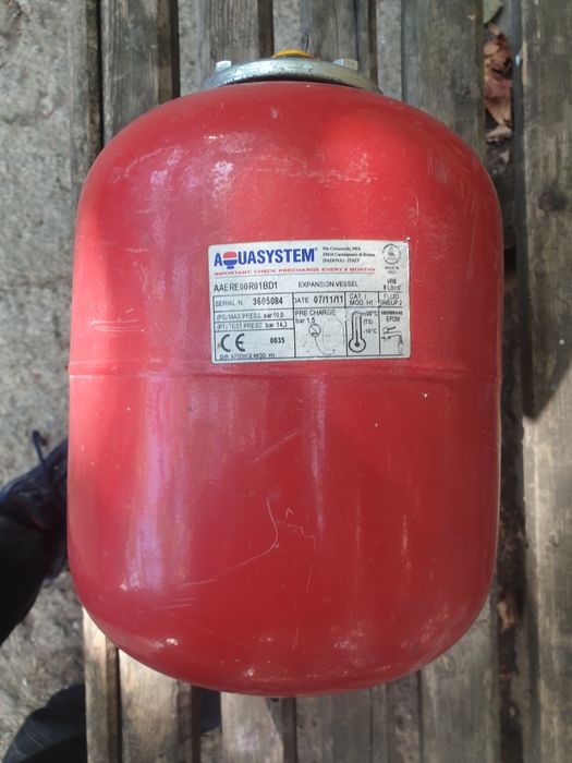 Гидробак/гидроаккамулятор для насосной станции на 8 литров