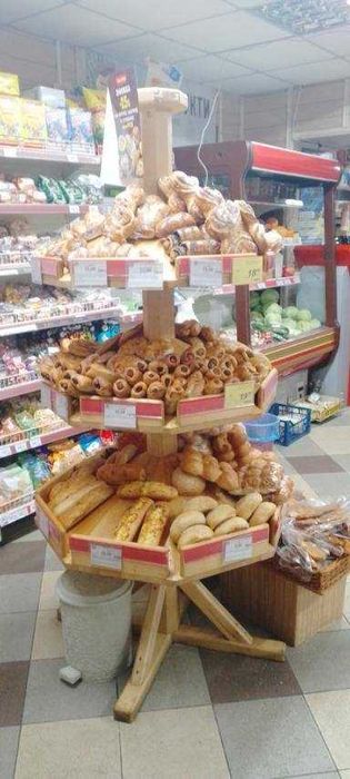 Хлібні полиці- стелаж