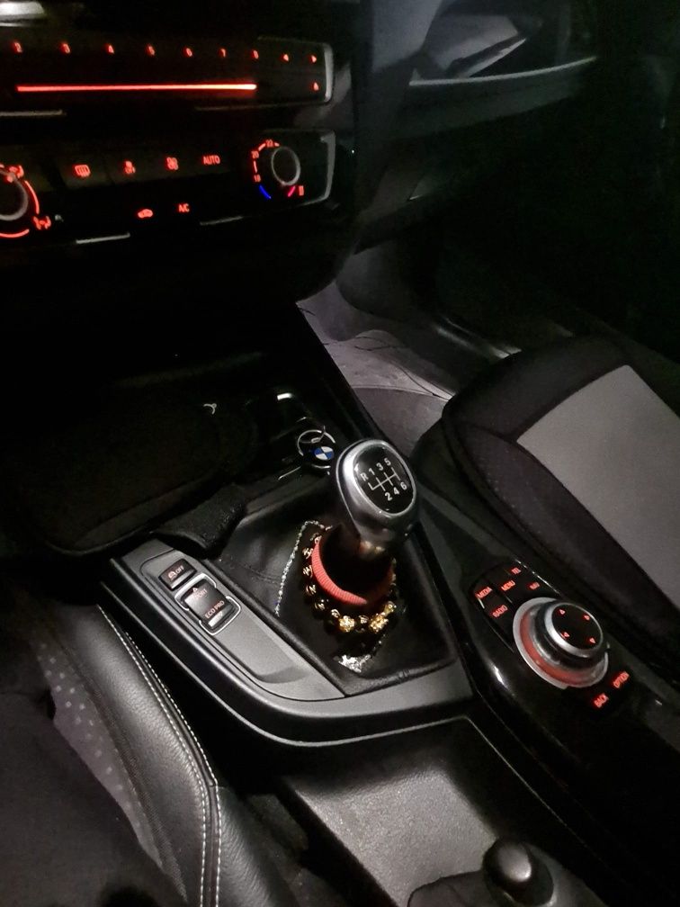 Vendo bmw 116d de 2015 efficientdynamic line sport