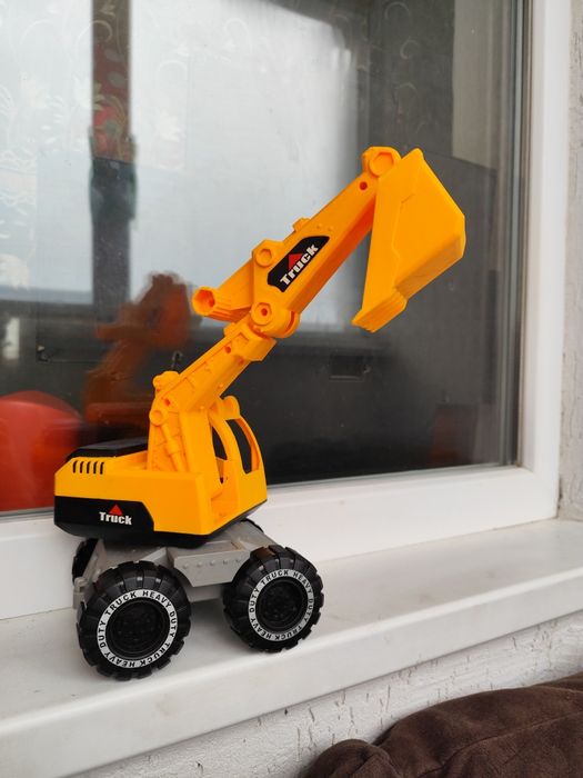 Дитячі машинки самоскид та екскаватор