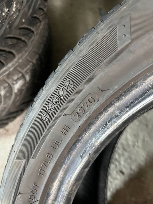 Автошини зимові HANKOOK 205/50/17 (2шт)Колеса,Гума,Скати, Шини)