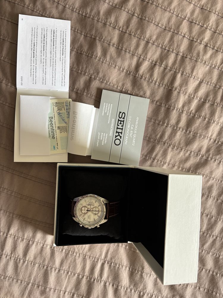 Relógio Seiko Chronograph 8T67