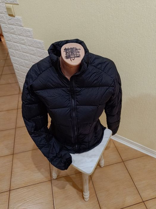 Пуховик жіночій, розмір S