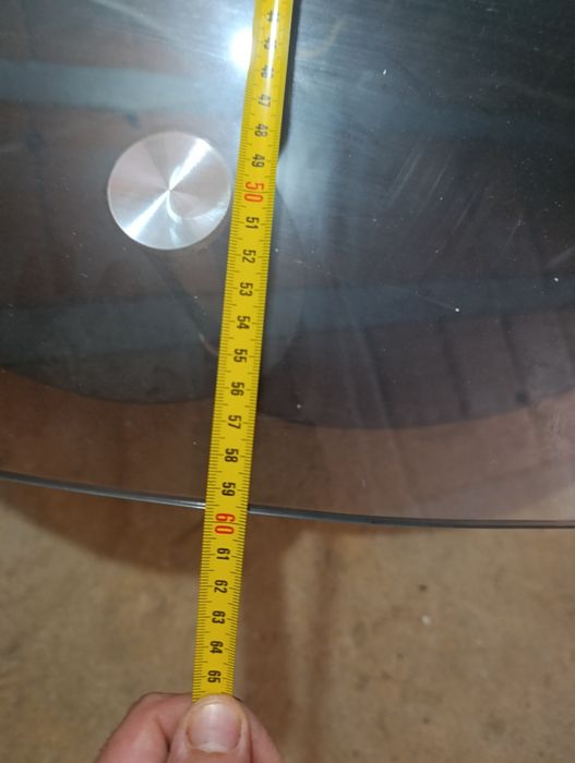 Mesa de centro ou TV em vidro com medidas na foto