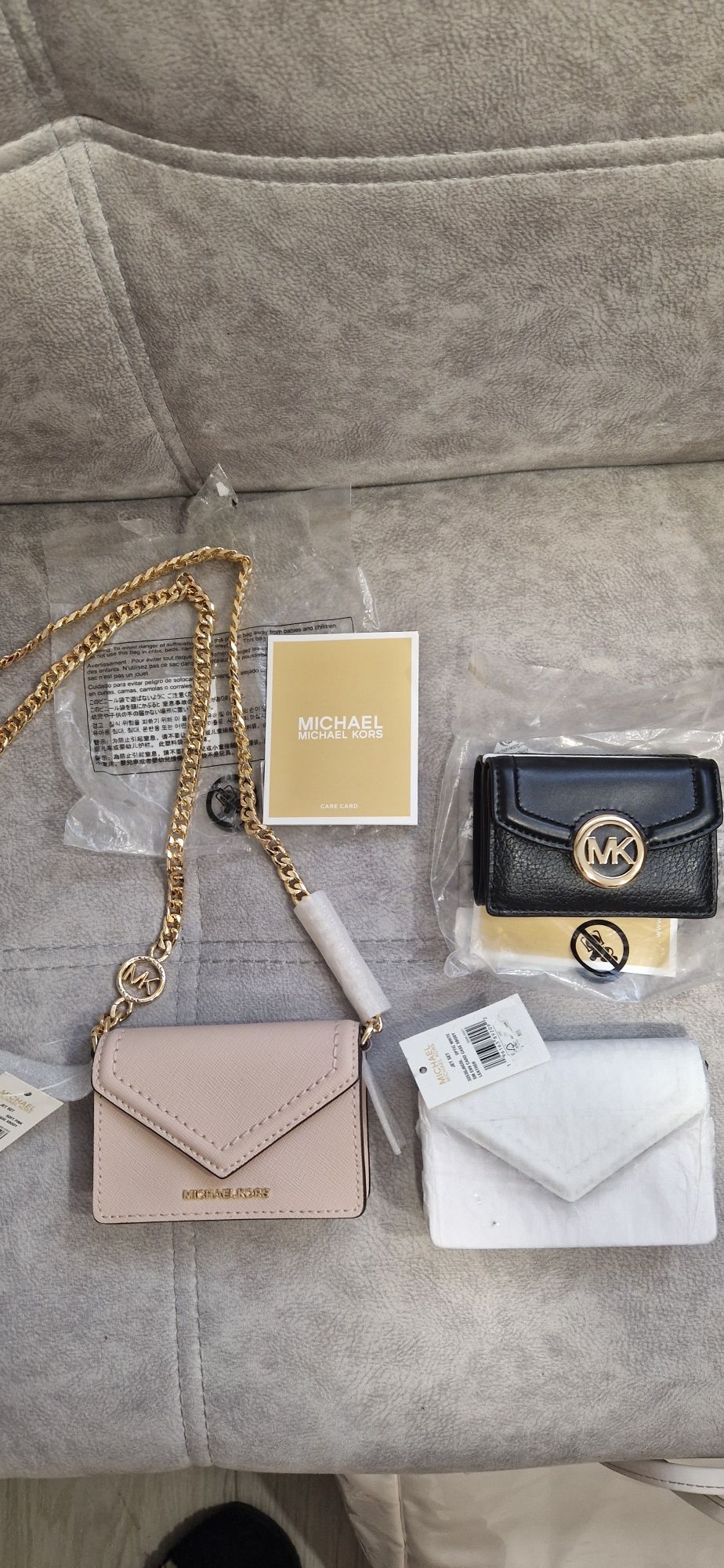 Сумка мини Michael Kors оригинал белая,12×8×2см в упаковке!