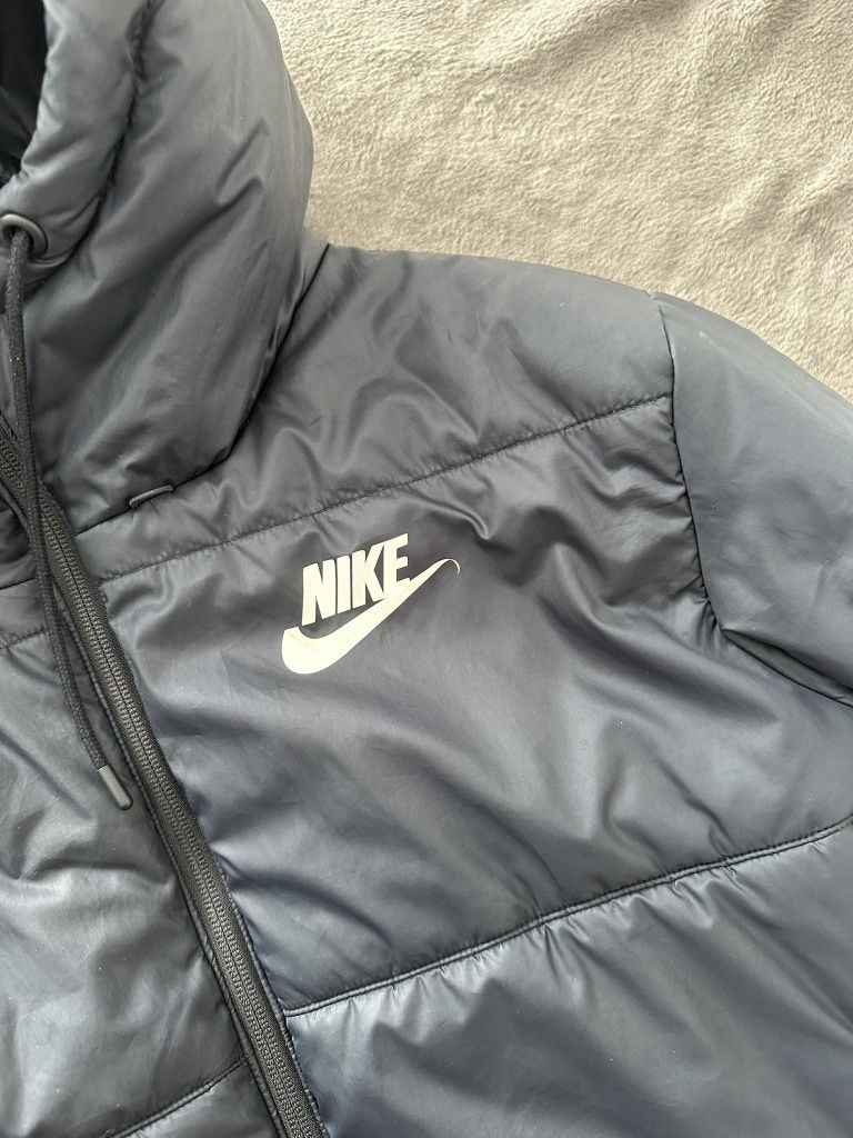 Kurtka puchowa Nike W NSW Syn Fill Jacket Oversize Granatowa