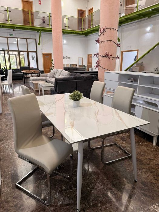 Mesa de jantar com 4 cadeiras - entrega gratuita