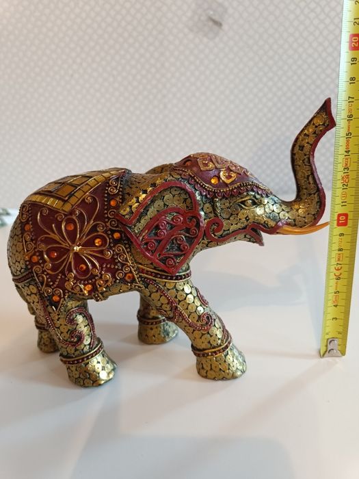 Ekskluzywna figurka Słoń Indyjski – Bogato Zdobiona
