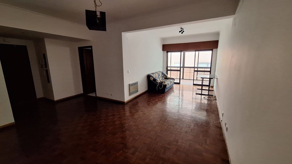 Apartamento  T2  Carcavelos