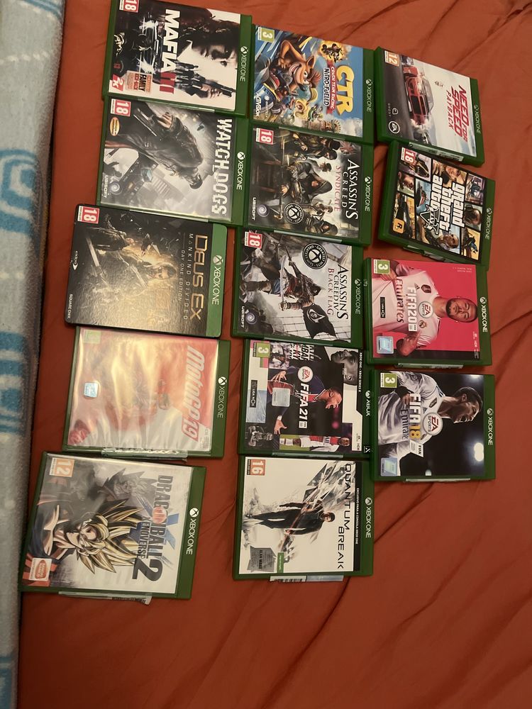 Xbox series X 1TB + comando + jogos