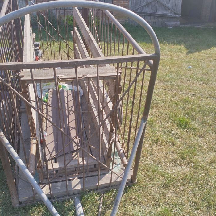 Przyczepka klatka do przewozu zwierząt