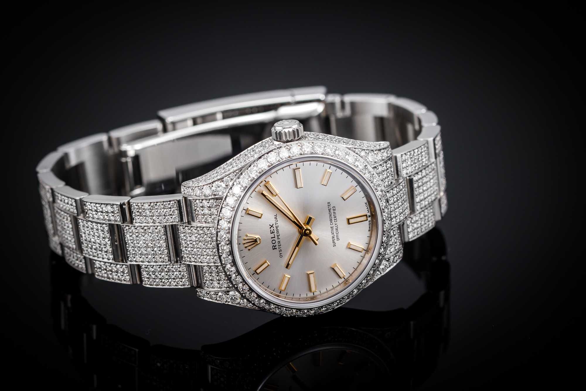 ROLEX z brylantami - Oyster Perpetual 31 o srebrnej tarczy