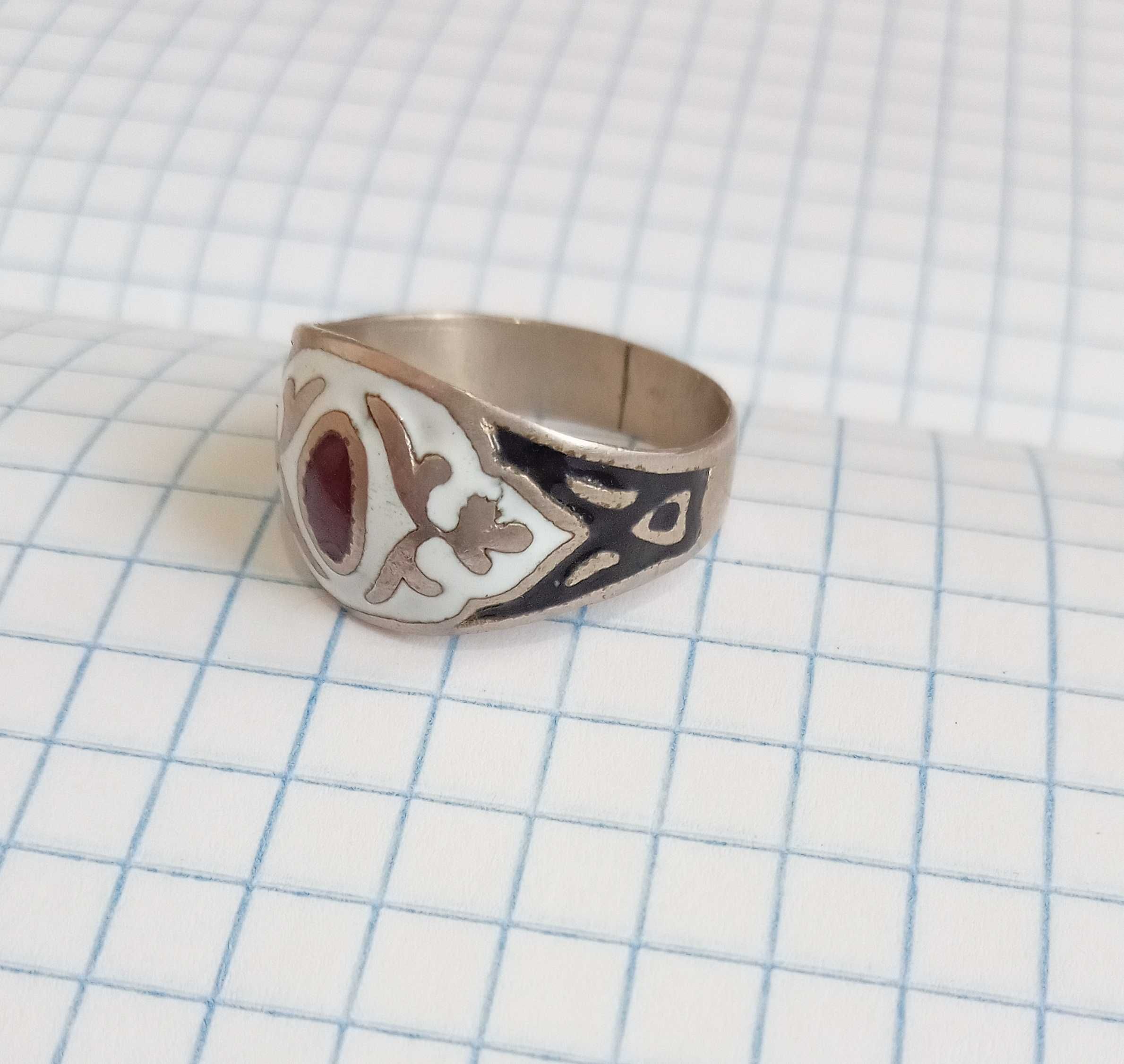 Перстень серебро Кольцо с Емалью. СССР винтаж