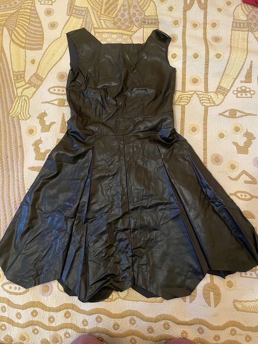 шорти з екошкіри стильні та зручні