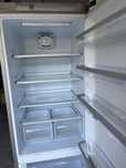 Sprzedam lodówkę marki Hotpoint Ariston