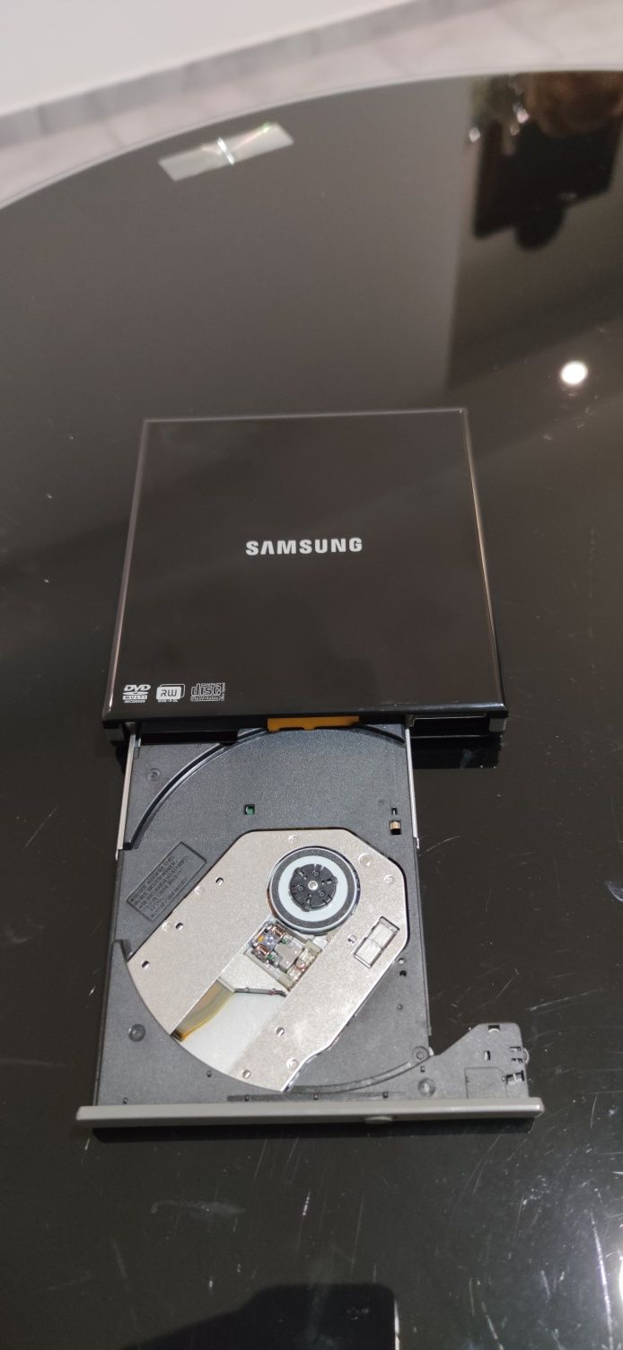 Gravador CD/DVD externo Samsung SE-S084