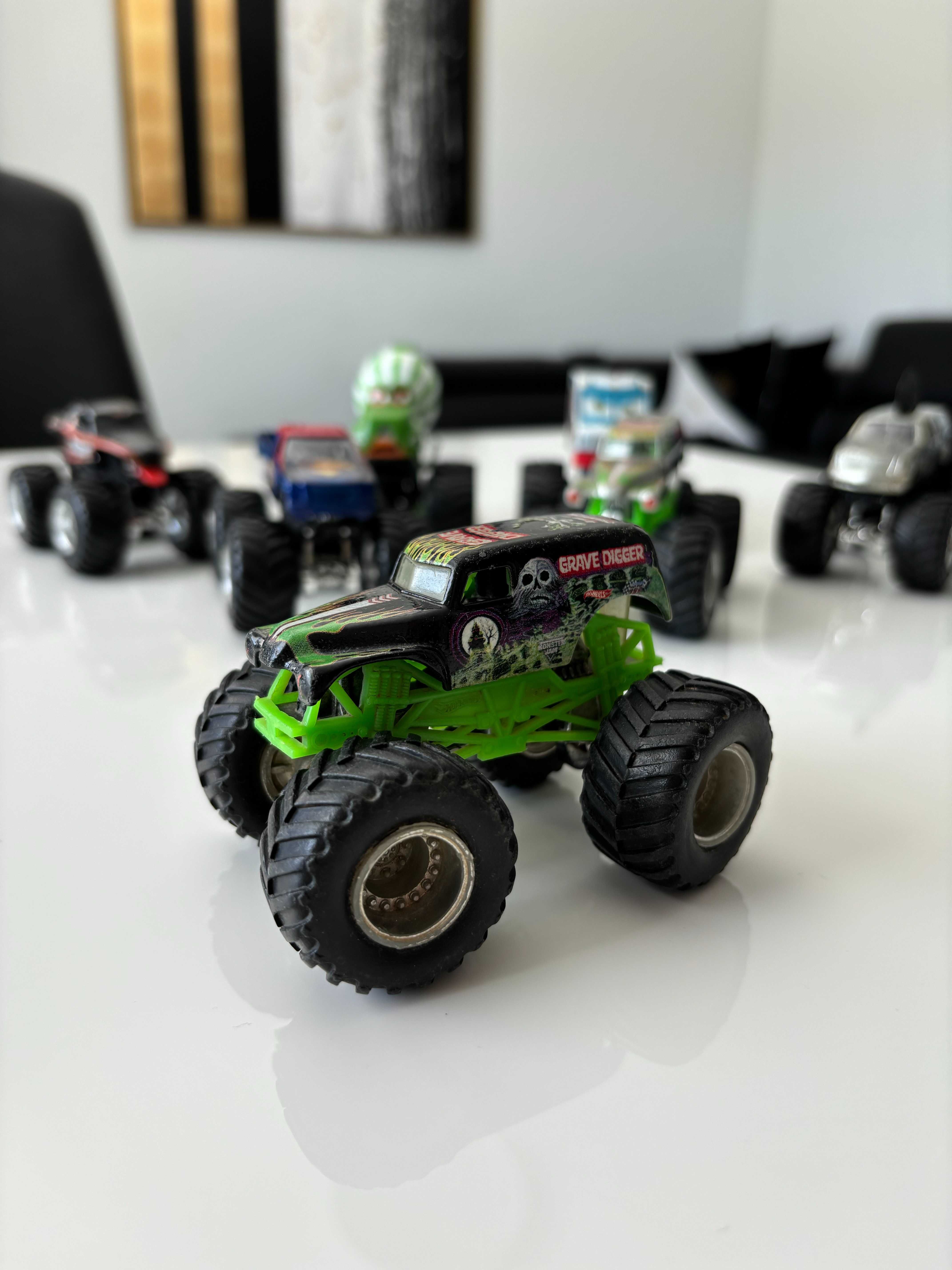 Zestaw Monster Trucks Hot Wheels / Disney Pixar