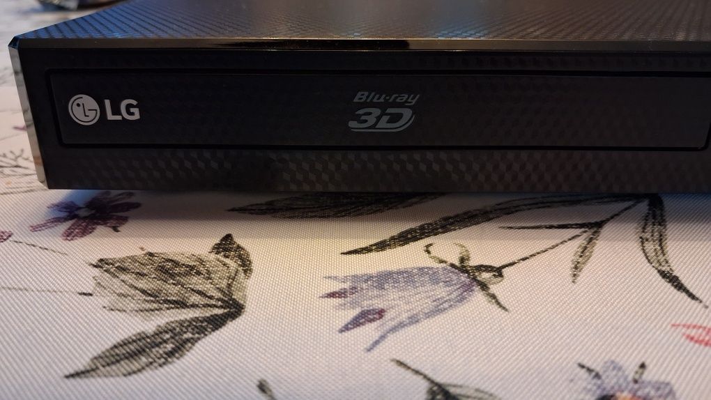 Odtwarzacz LG 3D bluray DVD