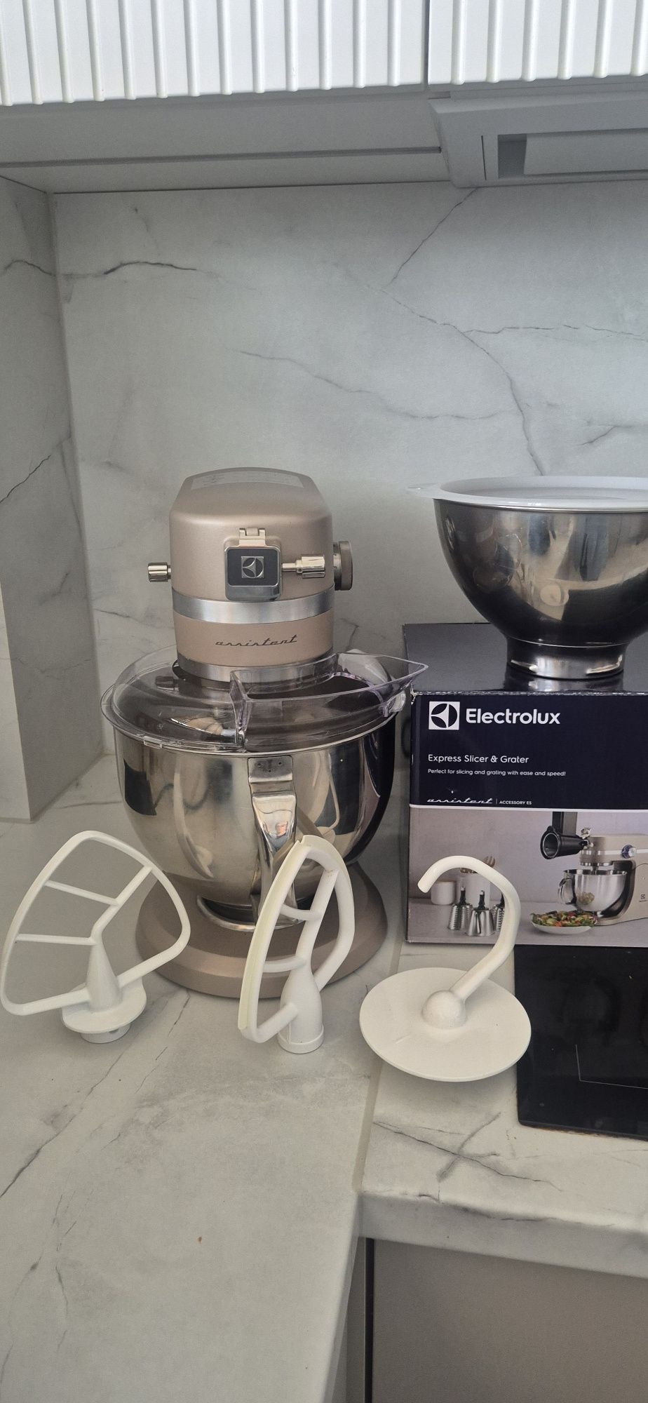 Robot Electrolux EKM5570 Assistent +gratis