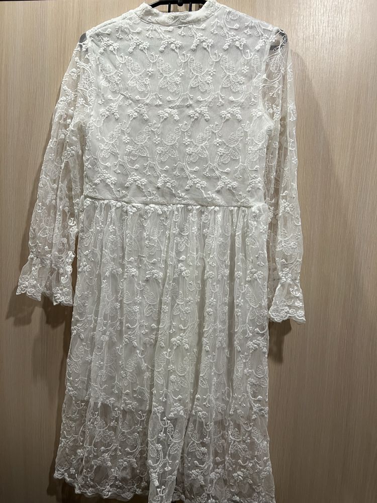 Плаття жіноче біле S