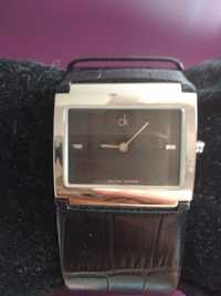 Relógio Calvin Klein, bracelete pele