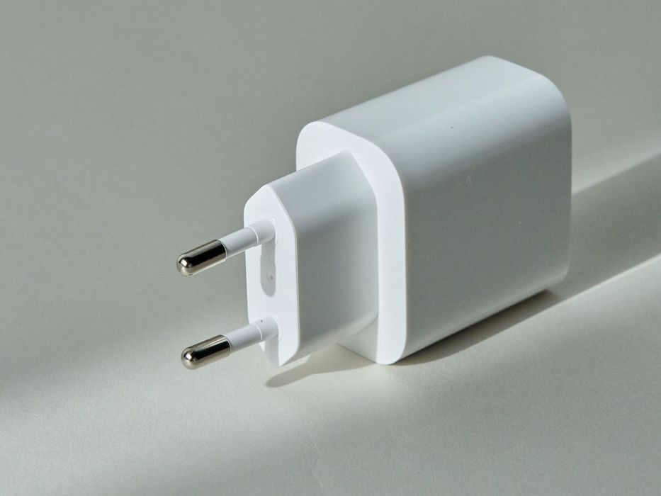 Carregador USB-C 20w novo