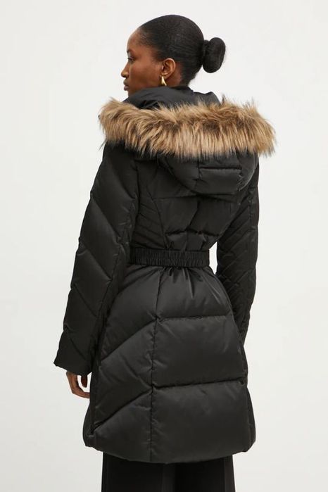 Płaszcz puchowy pikowany OLGA czarny Guess M