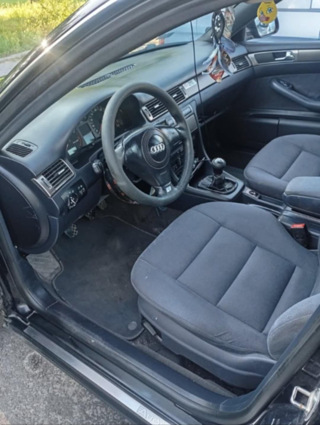 Audi A6C5 2000 rok 1.8 benzyna