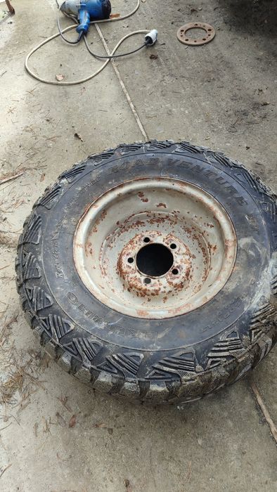 Колеса з дисками 31/10.5r15