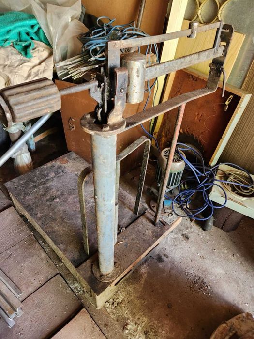 Продам Весы напольные на 200кг