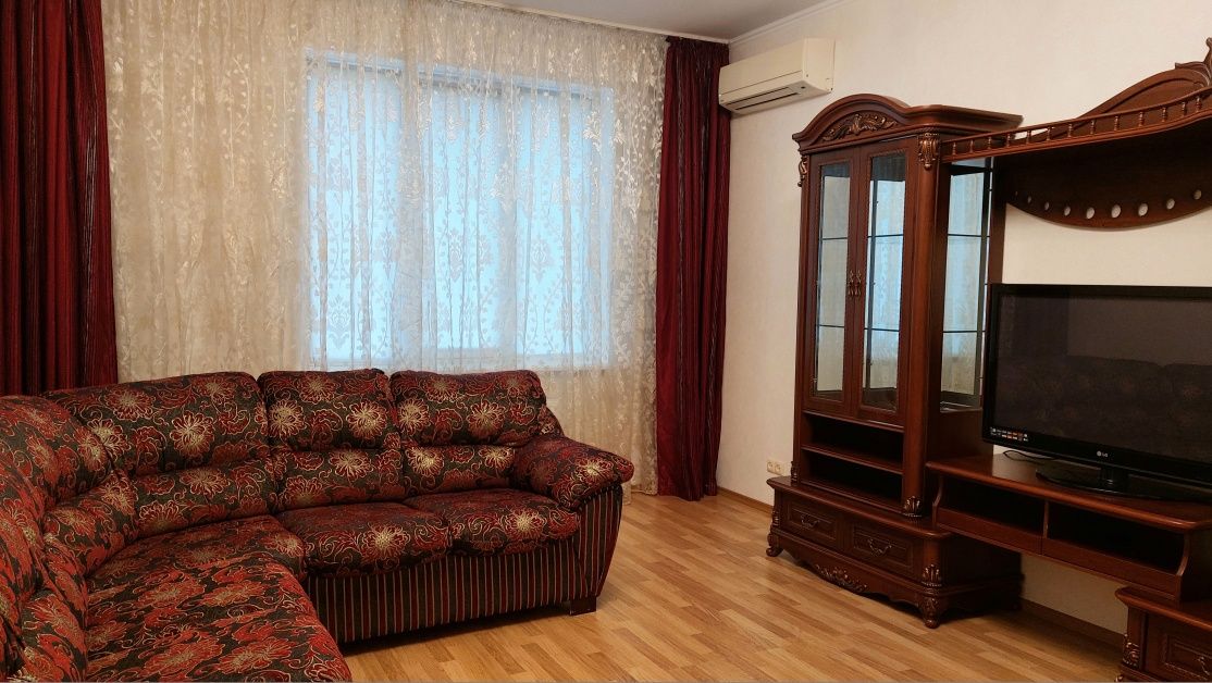 Сдается 2-комнатная квартира ул .Базарная/ Маразлиевская