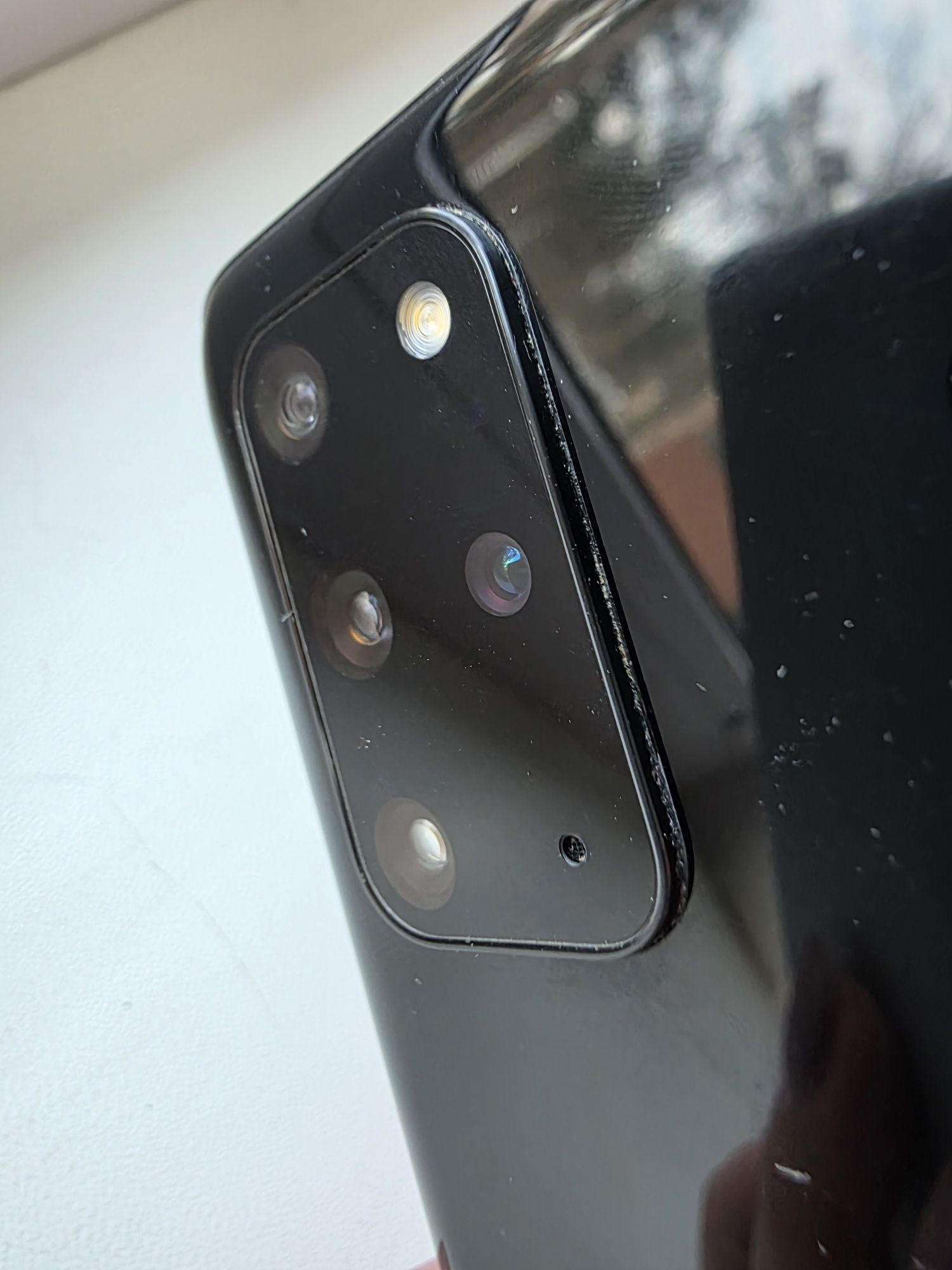 Продаж телефон Samsung Galaxy S20+