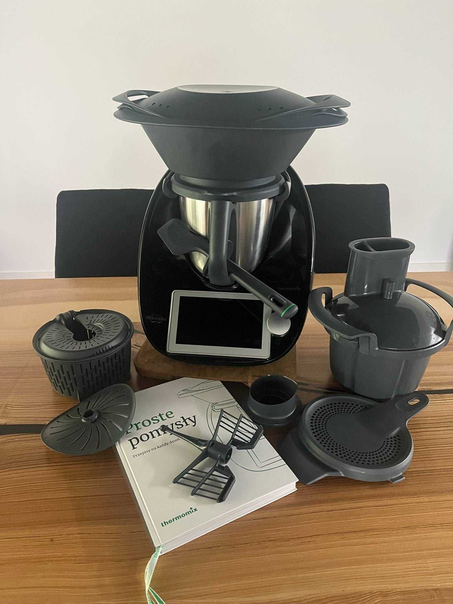THERMOMIX TM6 z akcesoriami lub bez
