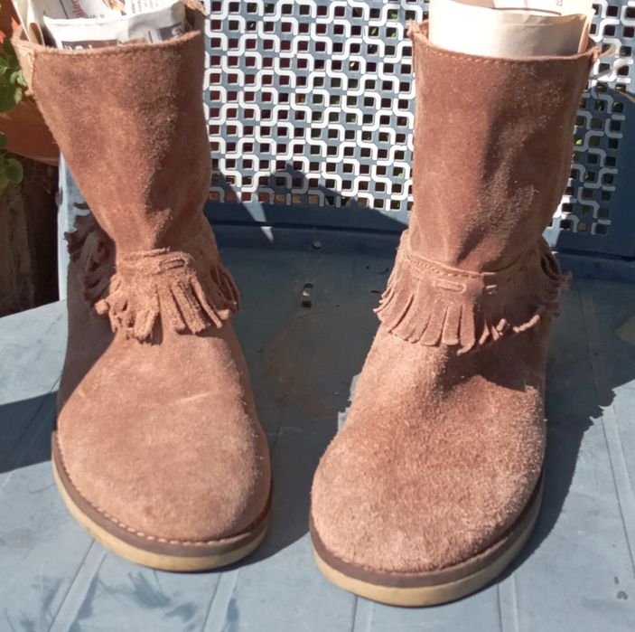 Botas de mulher em camurça