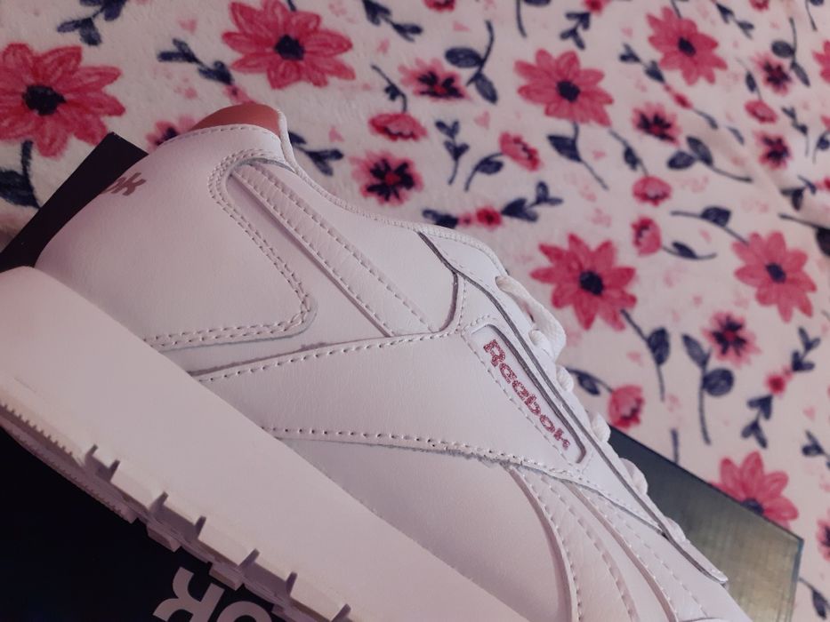 Okazja. Tanio sprzedam. Zestaw butów 37 adidasy reebok nowe