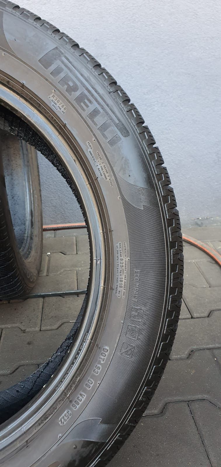 215/65/17 Pirelli komplet Zimowe
