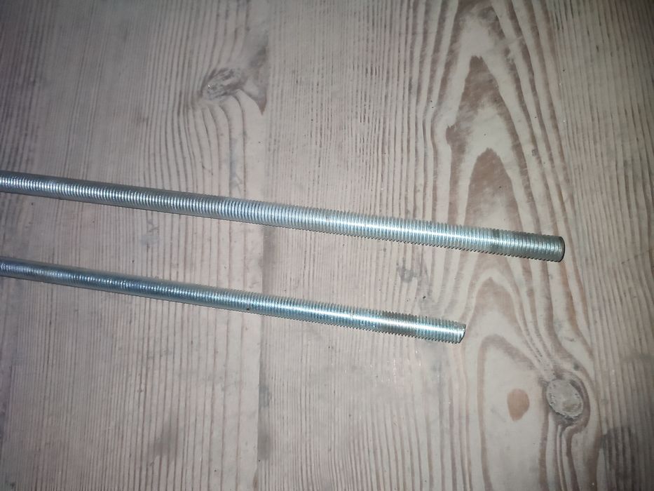 Шпильки з різьбою М8 М10