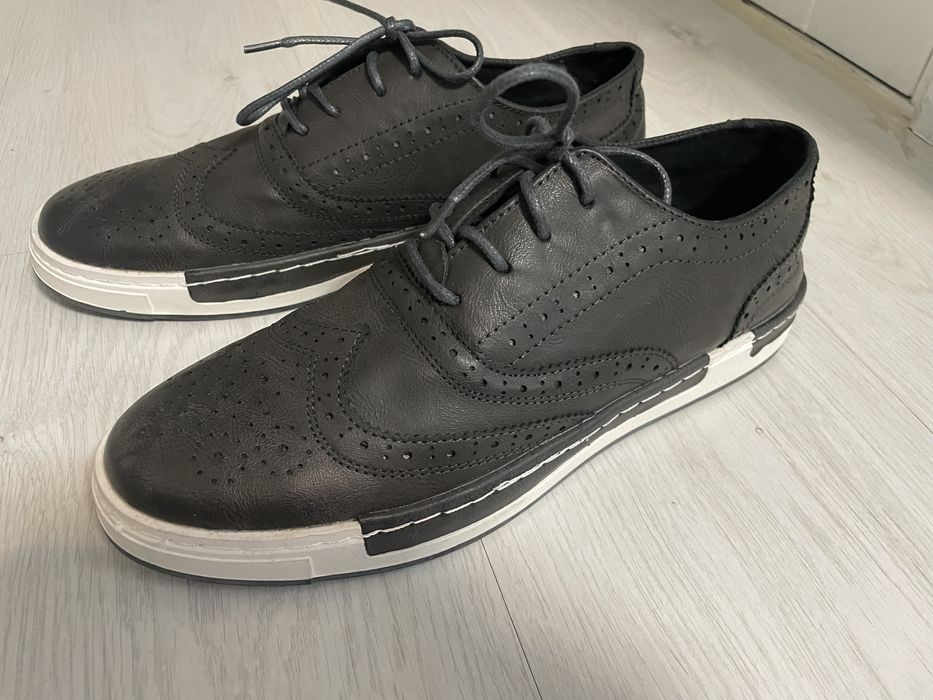 Чоловічі шкіряні туфлі