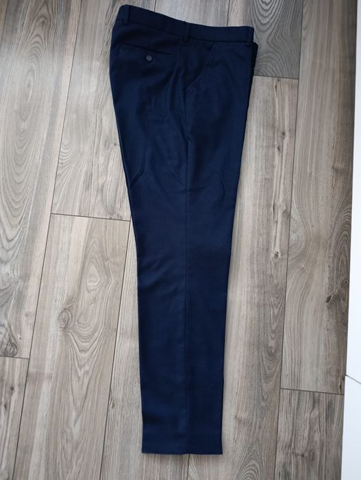 Garnitur granatowy 176