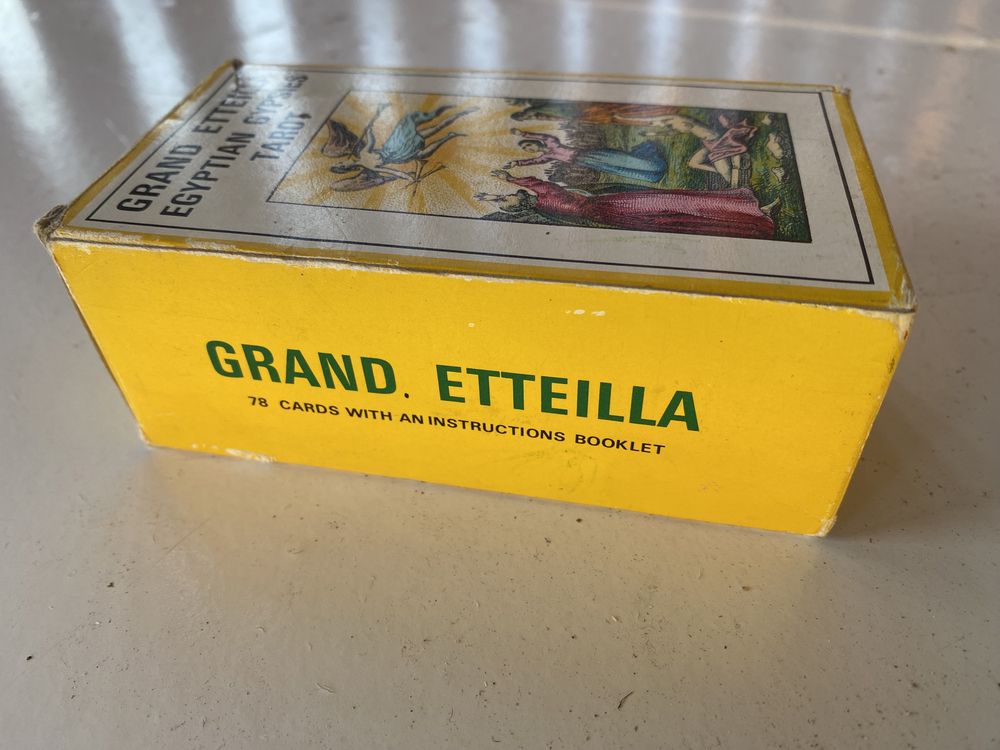 Karty Tarot Grand Etteilla, czyli egipski Tarot z 1969 roku