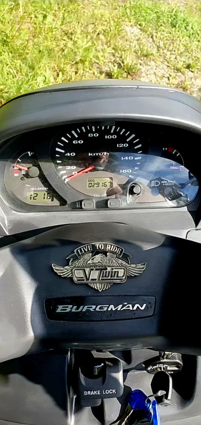 Burgman 400 jak majesty x max 250 forza od starszego pana z Niemiec