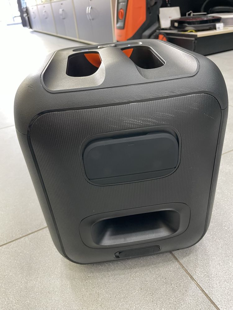 Портативная акустика JBL Partybox Encore Essential