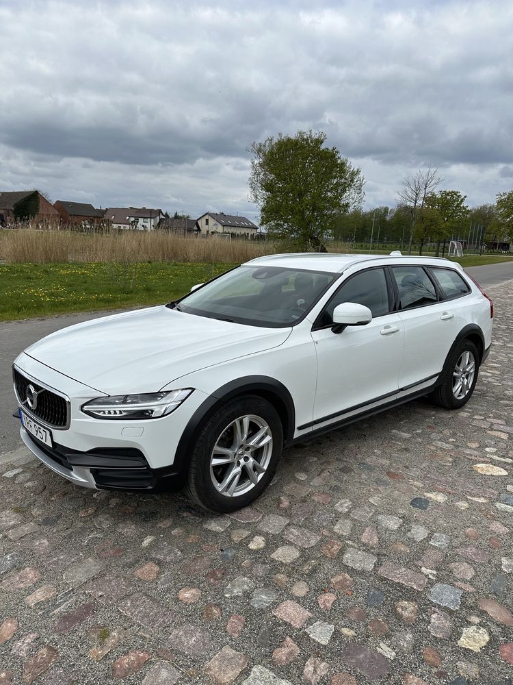 Volvo v90 cross country 2019