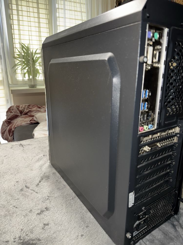 Komputer do gier+ monitor+ klawiatura mechaniczna msi (gotowy zestaw )