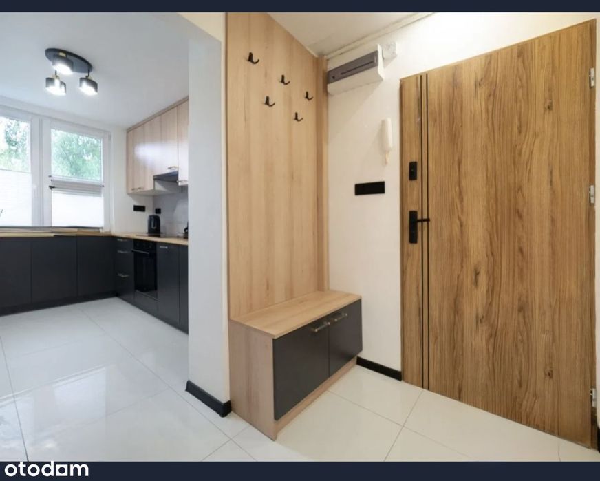 Oś. Bohaterów Września  /3 pokoje/ 1 minuta do tramwaju